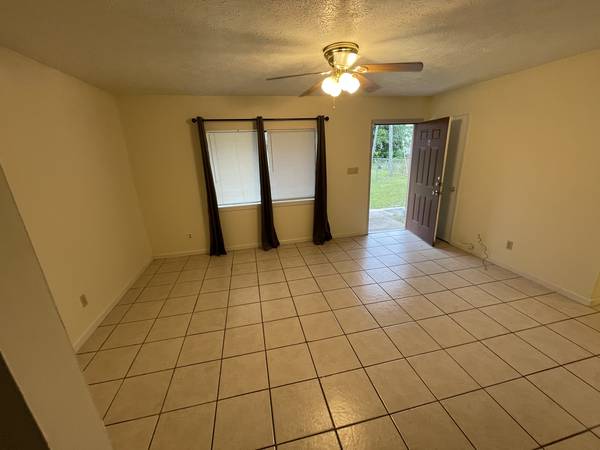 $995 / 2br - 865ft2 - Asequible, cómodo, VIDA DE CALIDAD a un precio que es simplemente ¡CORRECTO! (LAVADORA Y SECADORA DE TAMAÑO COMPLETO EN TU APARTAMENTO)63910445786242121
