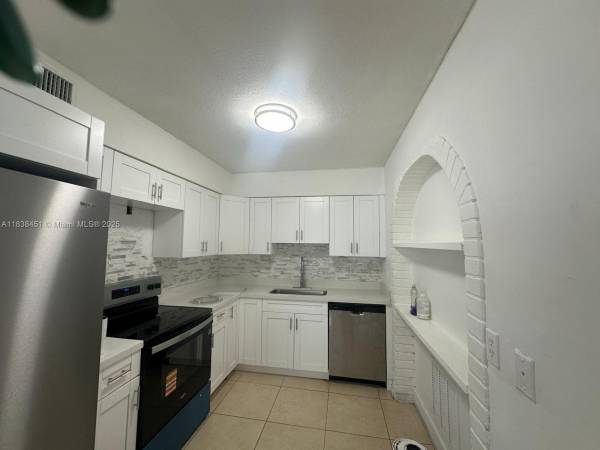 $3,400 / 3br - House for rent 3/1 (Pembroke Pines)63825131837057121