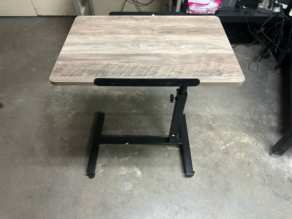 New Adjustable Height Bed/Couch Table Stand W/ Wheels 1