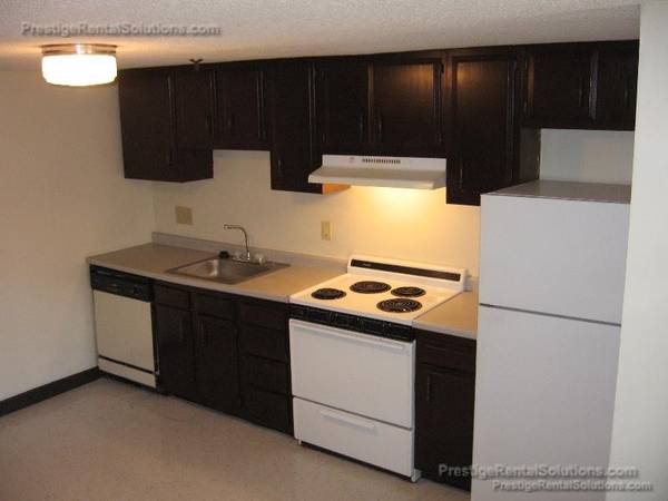 Marlboro 1 Bed Loft on Main St Lndry+Prkng+No Fee!! 7-1-26 1
