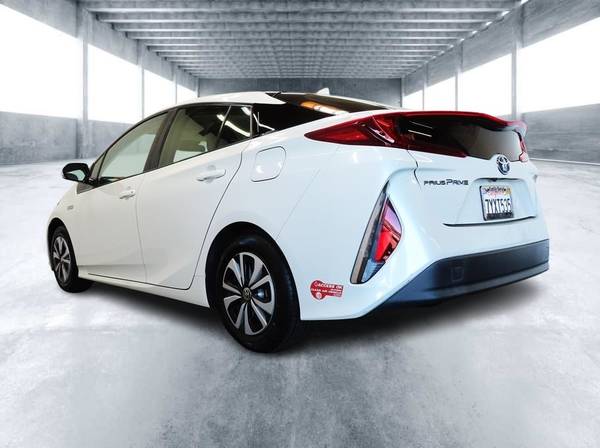 2017 Toyota Prius Prime Electric Plus Hatchback - $16,250 (Escondido Auto Super Center)63624789560193123