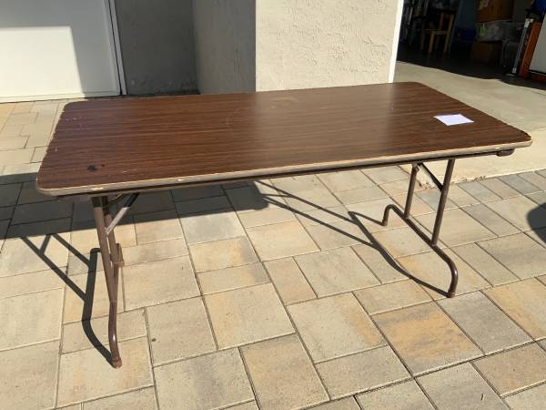 Large foldable table 1