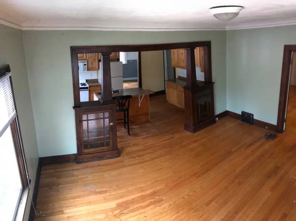 $1985.00 / 4br - 1000ft2 - Spacious 4 Bed/1 Bath Unit in Grand Rapids, MI - Available 8/17 - $198