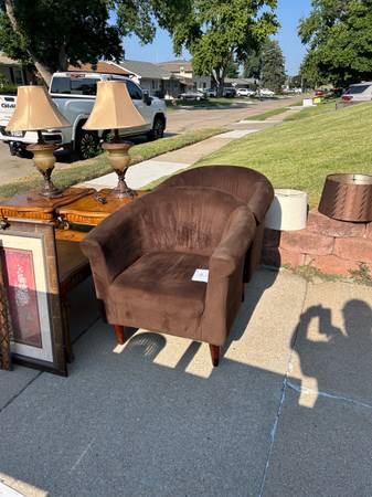 Yard sale photo