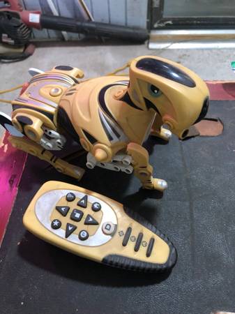 2000’s -ROBO PET Electronic dog 1