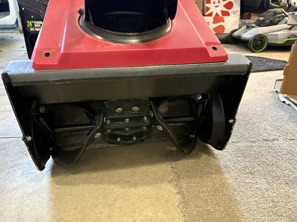 Honda HS520 Snowblower - runs like a charm 1