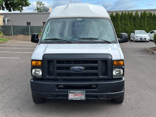 2013 Ford Econoline E150 Wheelchair Van -1 OWNER / 44 RECORDS / 40K MI - $27,500 (Wheeelchair van in beaverton)63441436049539123