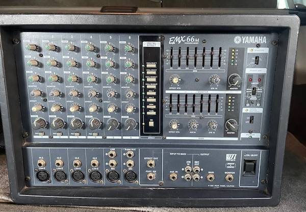 Yamaha EMX 66m Mixer 1