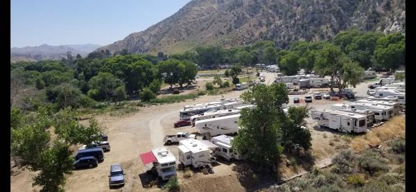 Bring your RV here and live it. Everything included RV Park Nice - $1,300 (santa clarita)63471349214979120