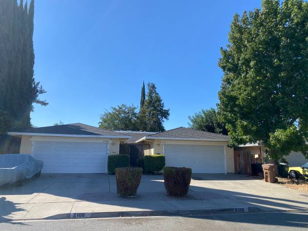 $2,700 / 3br - 1169ft2 - Hermoso dúplex de 3 dormitorios y 2 baños con aire acondicionado central en Antioch (pittsburg / antioch)63845955908737120