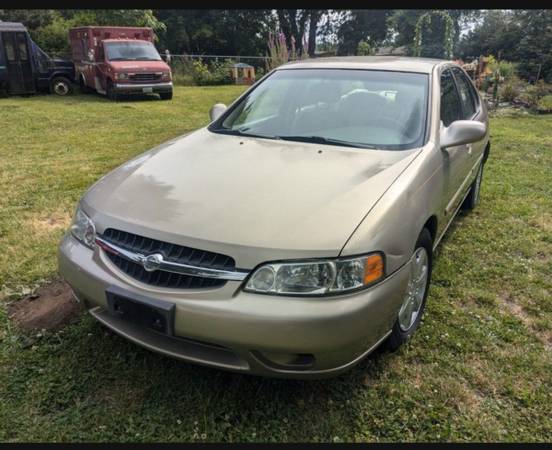 2001 NISSAN ALTIMA  ¡DEBO VENDER AHORA!! - $1,995 (Tenino)63617156742273121