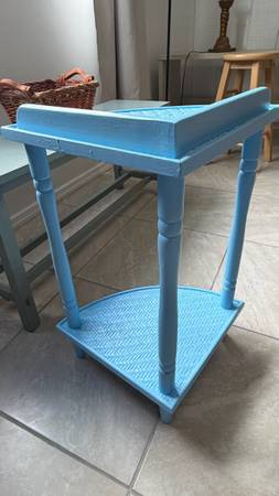 table Corner 1