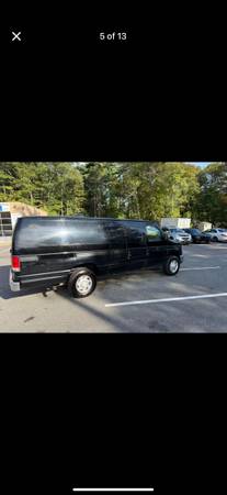 2014 Ford e250 one owner - Photo 9