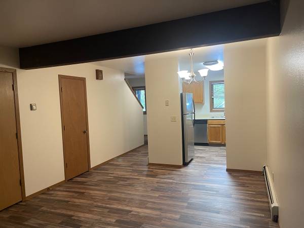 $1,450 / 2br - 1100ft2 - 2 Bedroom 1 1/2 bath Townhouse (Palmer/Wasilla)64014173381505121