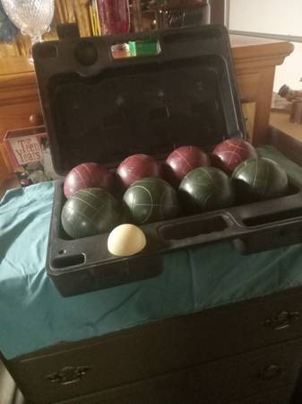 SPALDING BOCCE BALL 9PC SET - $22 (Oshkosh)62958249689475120