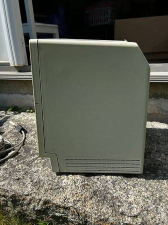 Apple Macintosh Classic II 1991 - $195 (Este de Gloucester)63439082105473123