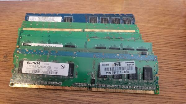 1GB DDR2 LOT OF 13 1