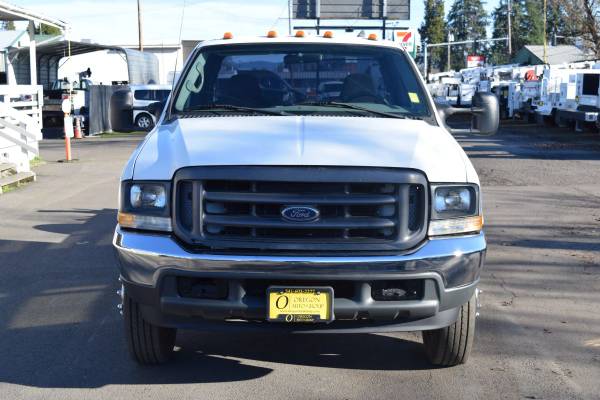 2002 Ford F550 Cab & - Photo 8