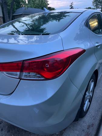 2012 Hyundai ELANTRA - $2.700 (Chicago)62863167716481124