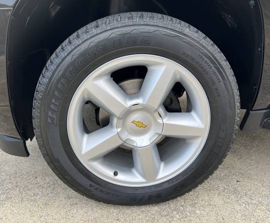 2012 CHEV AVALANCHE 4WD CREW CAB LT / 1 DUEÑO Y SOLO 64K MILLAS REALES - $20,500 (GREENFIELD)63621981906435124