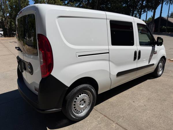 2017 RAM PROMASTER CITY SLT - Photo 7