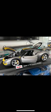 Ferrari toy car new 1/18 1