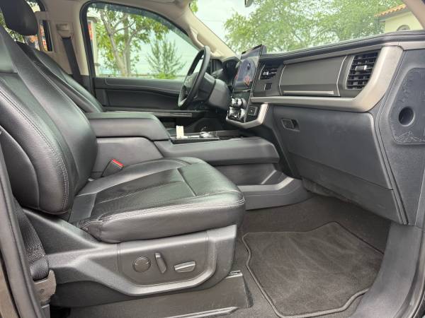 2024 Ford Expedition XLT Max - $42,900 (Hialeah)63470425367297122