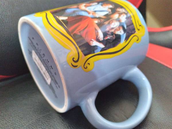 Amigos 20 oz taza de cerámica colección marco azul seguro para microondas - $12 (Bronx)63435894725761121