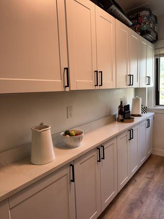 $2,660 / 2br - 700ft2 - 2BR + Office w/ Parking – Steps to Newtonville Commuter Rail (Newtonville)63931251421443122