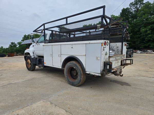 1999 GMC C6500 - Photo 9