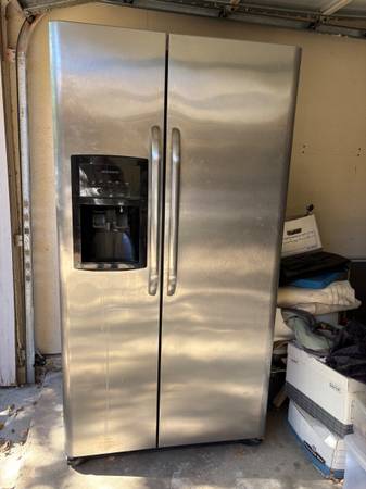 side by side refrigerator 1