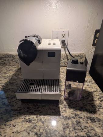 Nespresso Lattissima Plus 1