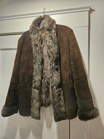 shipskin fur coat 1