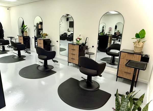 Booth rental Opportunities 1