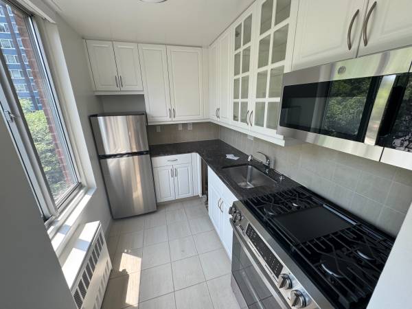 $3,000 / 2br - 1000ft2 - LOW CREDIT*No fee is being paid by Landlord, Broker represents tenant (Harlem / Morningside)63816602888323120