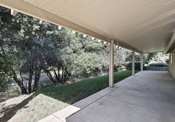 $2,300 / 3br - 1552ft2 - 4010 Cambria Dr | 3-bedroom, 2-bathroom home great neighborhood! (Redding)63972527963522122