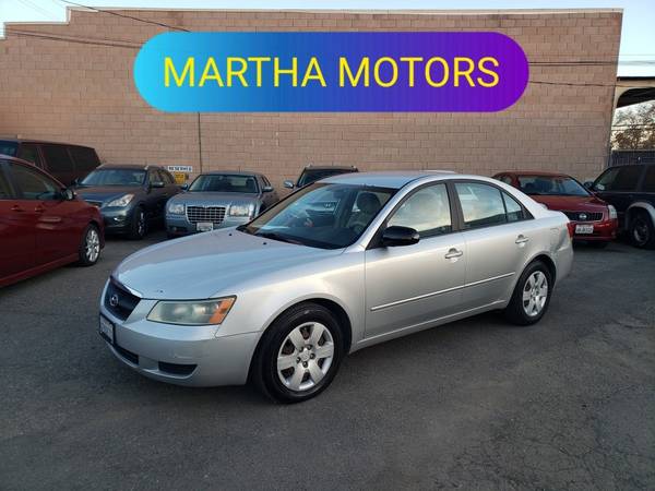 2007 Hyundai Sonata  - only 85k miles - runs great - ready to drive 1