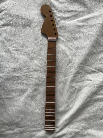 Warmoth Reverse Headstock Roasted Maple Stratocaster Neck 1
