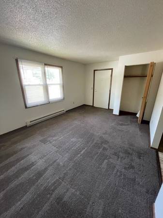 $895 / 2br - 700ft2 - 2 Bedroom Apartment for Rent – Eau Claire, WI | Available October 2025 (Eau Claire, WI)63845958480513121