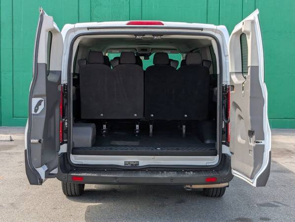 2021 Ford Transit 350 Passenger - Photo 11