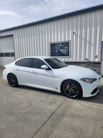 Auto Detailers needed 1