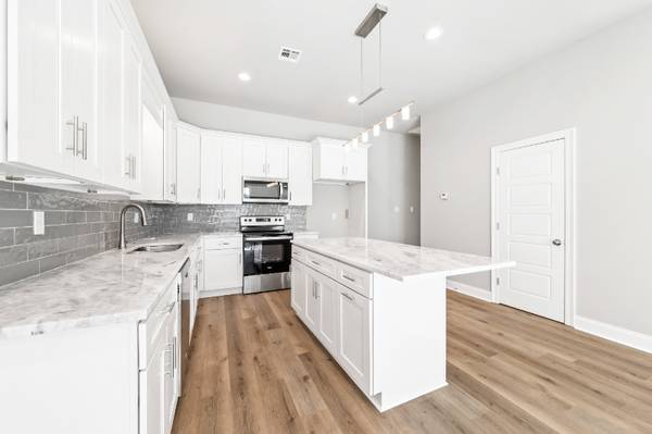 $1800.00 / 2br - 1345ft2 - 211 Canvasback Drive63857516264577120