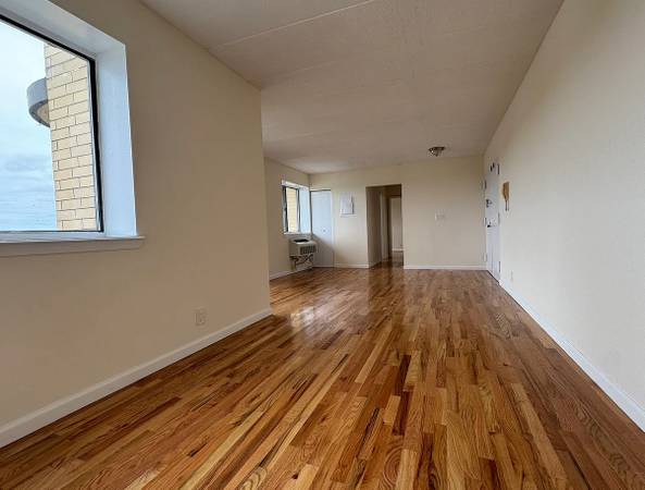 $1,600 / 2br - Renovated 2Br in Bushwick Close to J/Z/M Trains (11221)63689899410433121