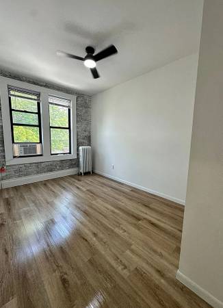$1,400 / 1br - 1BR Apartment for Rent – 1031 Kelly St (Bronx)64033633172482122