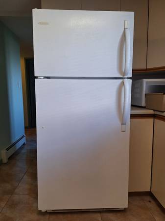 REFRIGERATOR 1