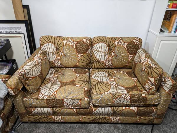 Vintage 3-Seat Sofa (1980) | Must Pick Up 1