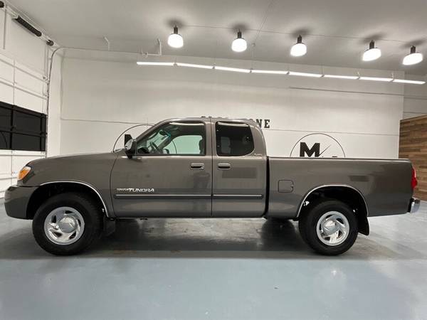 2006 Toyota Tundra  SR5 Access Cab /4.0L V6/ ZERO RUST / 68K MILES Tru - $20,995 (M&M Investment Cars - Gladstone)63617275701633122