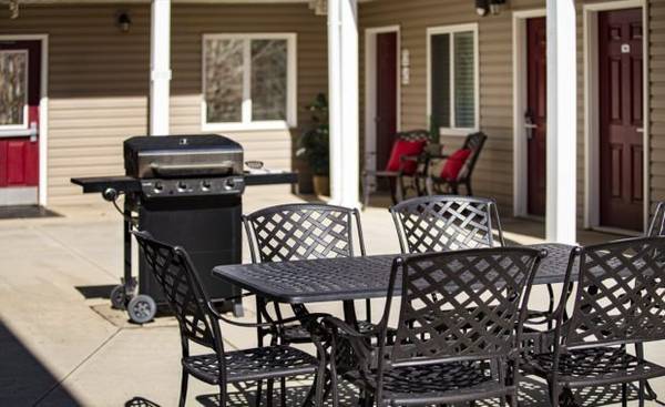 $1,699 / 1br - Must-Have Amenities at Prices You'll Love! (1550 Olmstead Dr, Portage, IN)63898984665730120