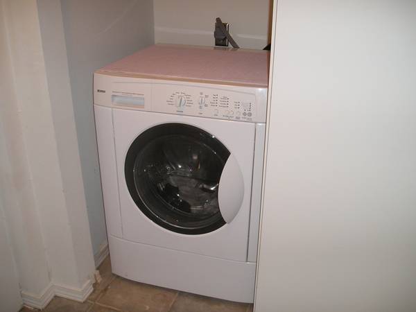 $2,595 / 2br - 1100ft2 - Apartamento recién renovado de 2 habs/1 baño en fabulosa casa Craftsman (U District/Green Lake)63808059015809122