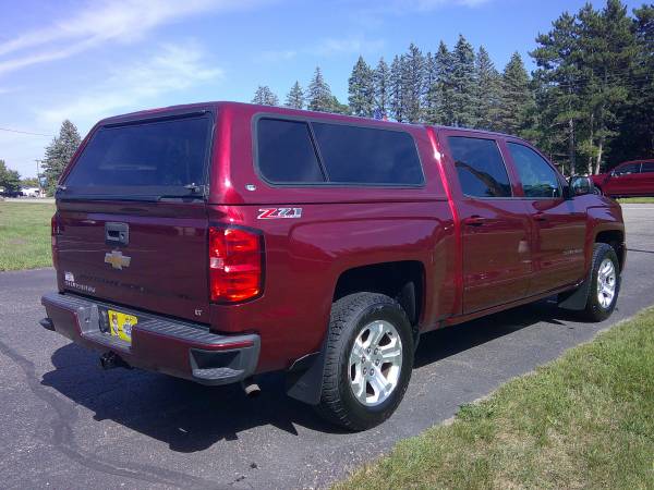 2017 Chevrolet SILVERADO 1500 CREW - Photo 5